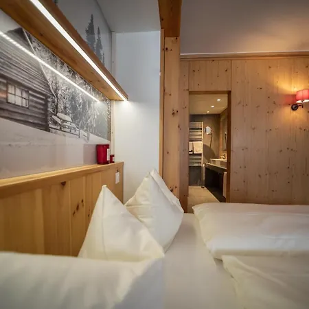 Presso Europa شقة